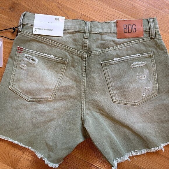 NWT Urban Outfitters | BDG Dropped Waist Distressed Destroy Denim Short - Picture 6 of 13